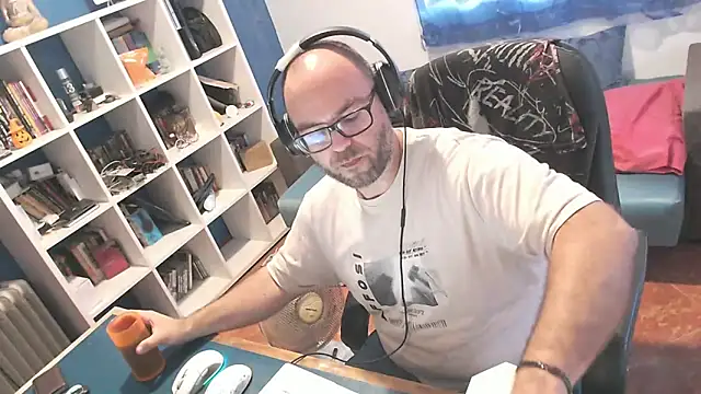 Snapshot of ravingr4d4 chatting on September 2025 01:35:02 PM ravingr4d4 online show from September 2025 01:35:02 PM