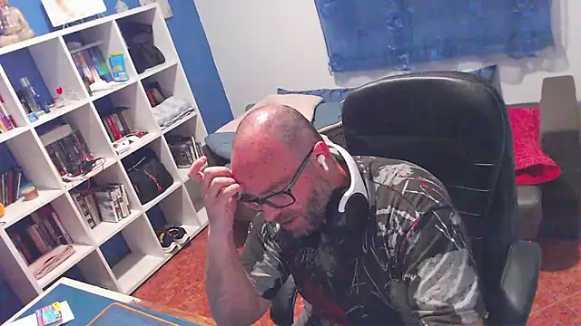 Snapshot of ravingr4d4 chatting on April 2026 10:21:02 PM ravingr4d4 online show from April 2026 10:21:02 PM