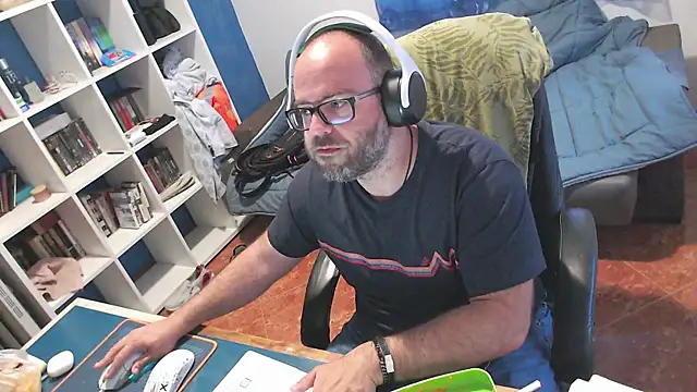 Snapshot of ravingr4d4 chatting on May 2026 01:28:02 PM ravingr4d4 online show from May 2026 01:28:02 PM