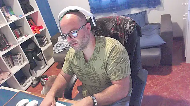 Snapshot of ravingr4d4 chatting on May 2026 09:49:01 AM ravingr4d4 online show from May 2026 09:49:01 AM