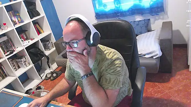 Snapshot of ravingr4d4 chatting on July 2026 08:07:02 AM ravingr4d4 online show from July 2026 08:07:02 AM