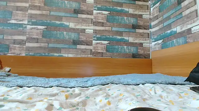 Snapshot of Andra_Love chatting on May 2026 08:15:02 PM Andra Love online show from May 2026 08:15:02 PM