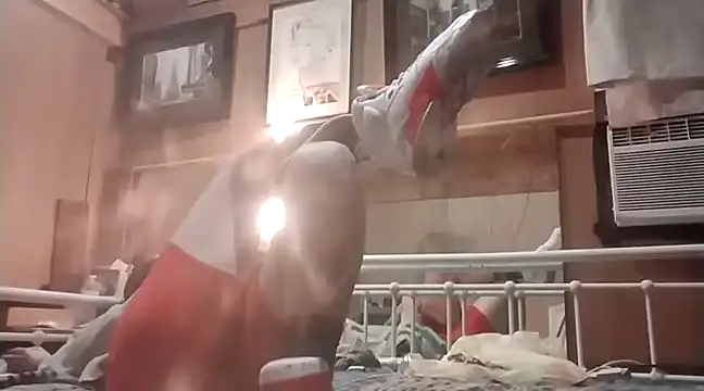 Snapshot of AlphaAlluring69 chatting on March 2025 05:29:02 AM AlphaAlluring69 online show from March 2025 05:29:02 AM