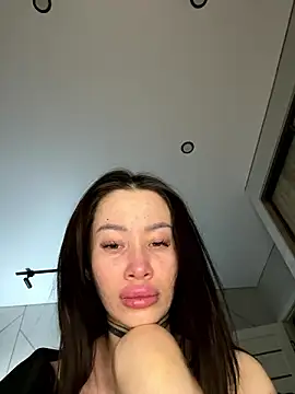 Snapshot of Yunasi chatting on December 2024 11:33:01 AM Yunasi online show from December 2024 11:33:01 AM