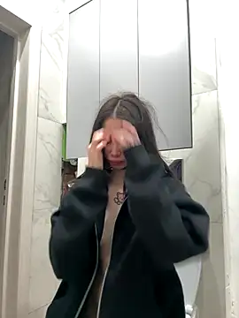 Snapshot of Yunasi chatting on December 2024 12:41:02 PM Yunasi online show from December 2024 12:41:02 PM