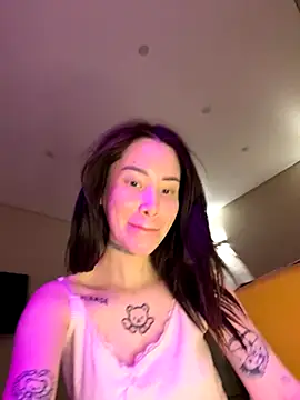 Snapshot of Yunasi chatting on September 2025 02:00:02 PM Yunasi online show from September 2025 02:00:02 PM