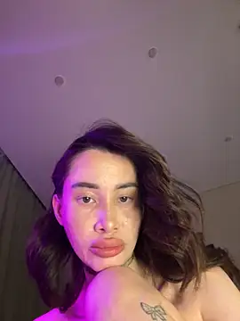 Snapshot of Yunasi chatting on October 2025 03:12:01 PM Yunasi online show from October 2025 03:12:01 PM