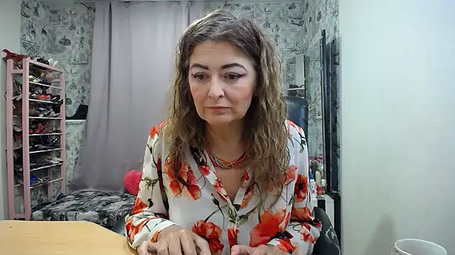 Helen1974 online show from June 2026 10:12:02 PM