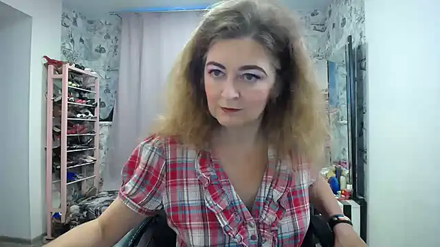 Snapshot of Helen1974 chatting on June 2026 03:24:01 PM Helen1974 online show from June 2026 03:24:01 PM