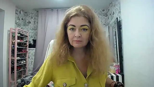 Snapshot of Helen1974 chatting on July 2026 07:16:01 PM Helen1974 online show from July 2026 07:16:01 PM