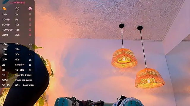 Snapshot of bellablack27 chatting on February 2025 05:57:02 PM bellablack27 online show from February 2025 05:57:02 PM