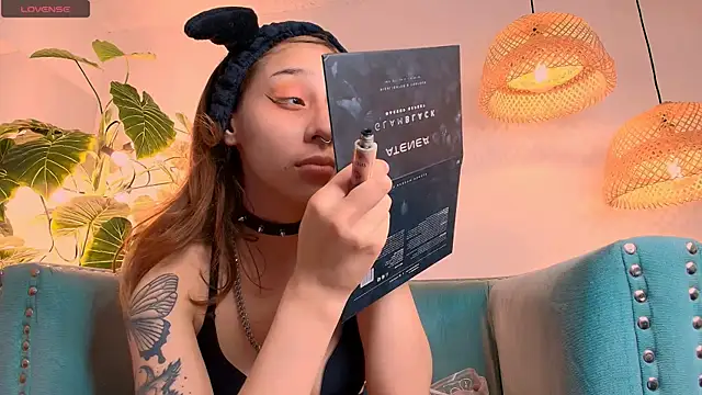 Snapshot of bellablack27 chatting on March 2025 01:28:01 PM bellablack27 online show from March 2025 01:28:01 PM