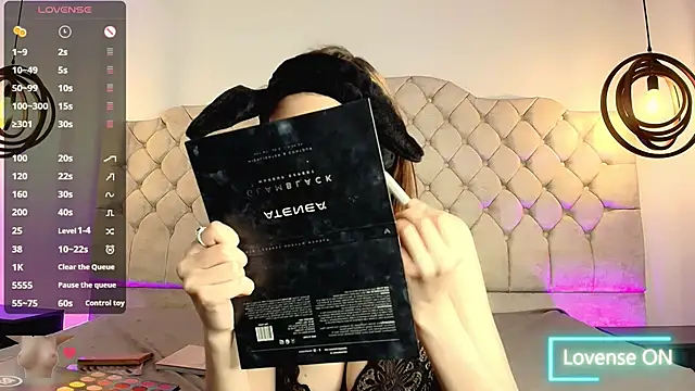 Snapshot of bellablack27 chatting on March 2025 01:29:01 PM bellablack27 online show from March 2025 01:29:01 PM