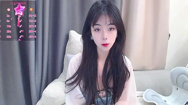 Snapshot of Duludulu_007 chatting on February 2025 06:13:02 AM Duludulu 007 online show from February 2025 06:13:02 AM