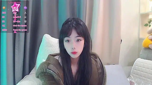 Snapshot of Duludulu_007 chatting on February 2025 12:55:02 PM Duludulu 007 online show from February 2025 12:55:02 PM