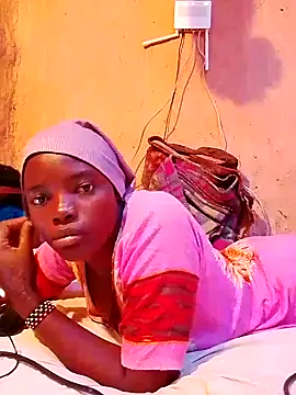 Snapshot of cute_naimah chatting on November 2025 09:10:01 AM cute naimah online show from November 2025 09:10:01 AM