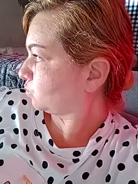 laiscibelle online show from November 2025 06:12:01 PM