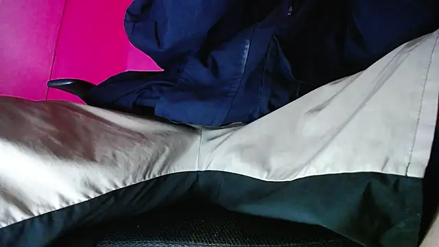 zacwatson  online show from November 2025 02:21:01 AM