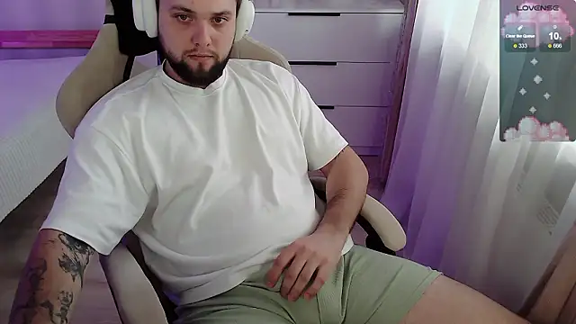 ChillyXO online show from March 2026 11:28:02 AM