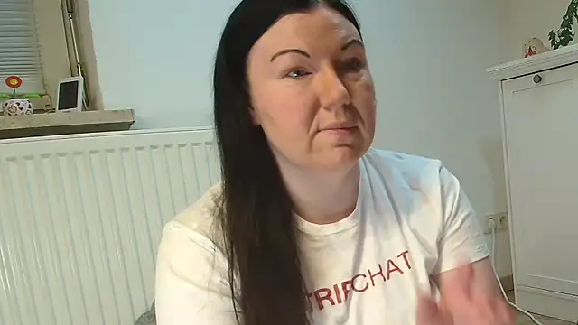 Snapshot of p6w_official chatting on February 2025 03:58:01 AM p6w official online show from February 2025 03:58:01 AM