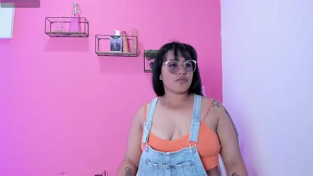 Snapshot of Tita_dirty chatting on January 2025 02:15:01 PM Tita dirty online show from January 2025 02:15:01 PM