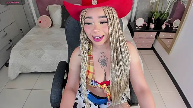 Snapshot of conny__curly chatting on November 2025 01:54:02 PM conny curly online show from November 2025 01:54:02 PM