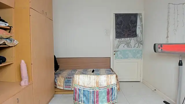 hot muscle online show from November 2025 05:47:01 PM