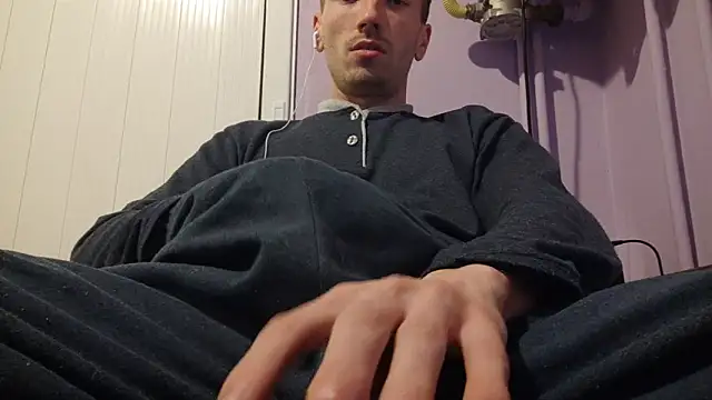 Snapshot of _Hocthus_ chatting on January 2025 04:29:01 PM Hocthus online show from January 2025 04:29:01 PM