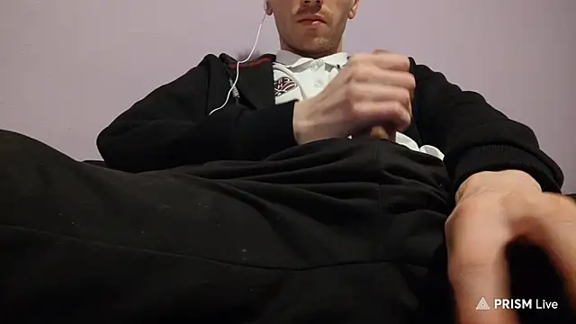 Snapshot of _Hocthus_ chatting on February 2025 02:38:02 PM Hocthus online show from February 2025 02:38:02 PM