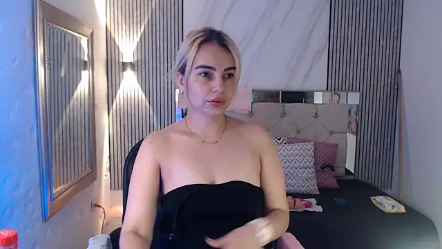 ashley  tylor online show from May 2026 04:15:02 PM