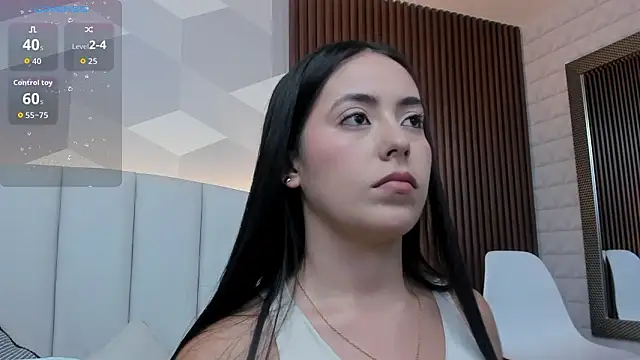 Julietasantos   online show from February 2026 06:39:01 PM