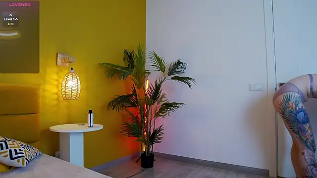 lessysweety online show from September 2025 02:44:01 AM