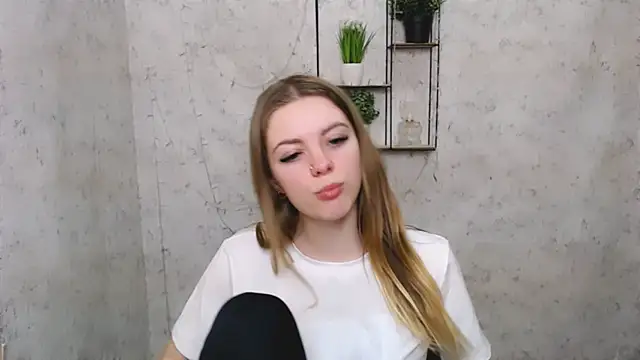 AliceFlirtt  online show from March 2025 10:26:02 AM