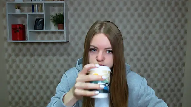 AliceFlirtt  online show from October 2025 06:45:01 AM