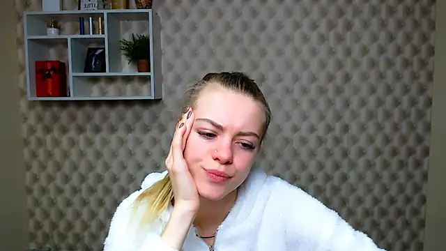 AliceFlirtt  online show from October 2025 09:42:02 AM