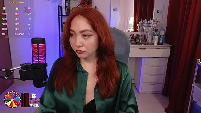 LilyVelvett online show from September 2025 04:23:01 AM