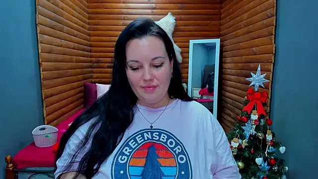 BubbleEmma online show from January 2025 10:03:01 PM