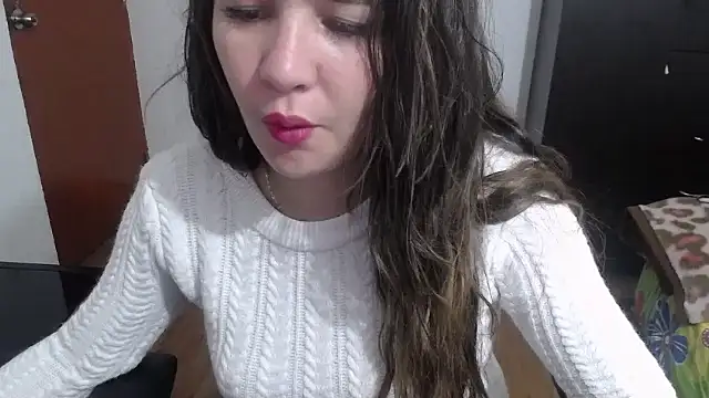 Luna girlhot  online show from March 2025 06:44:01 PM