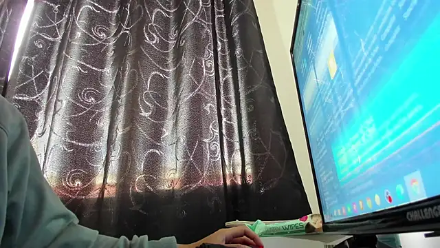 Snapshot of samantha__wilson chatting on November 2025 01:22:02 PM samantha wilson online show from November 2025 01:22:02 PM