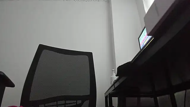 Snapshot of samantha__wilson chatting on December 2025 11:25:02 AM samantha wilson online show from December 2025 11:25:02 AM