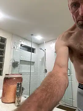 El Gizmo online show from November 2025 08:49:01 AM