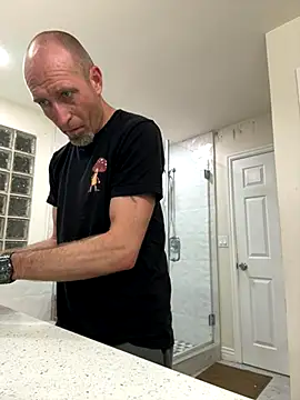 El Gizmo online show from November 2025 01:19:01 AM