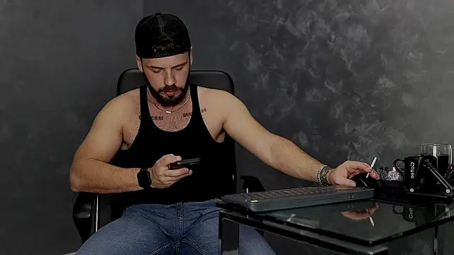 juliusmasters online show from October 2025 09:16:02 PM