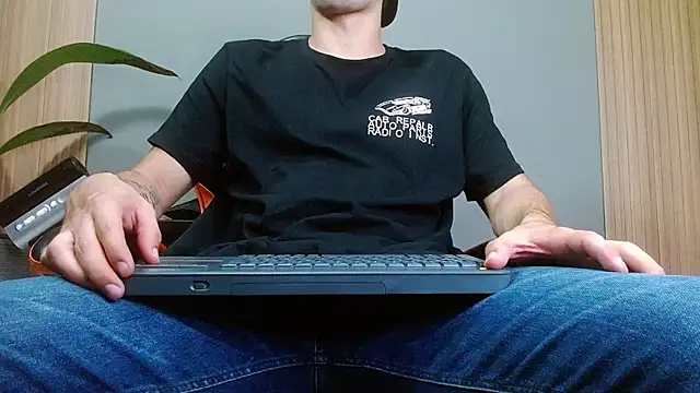 Mr WhiteCock online show from November 2025 11:37:02 PM