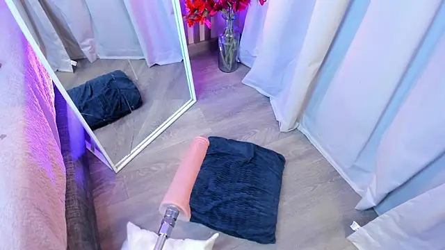 Snapshot of charloottee_1 chatting on February 2025 08:38:01 AM charloottee 1 online show from February 2025 08:38:01 AM