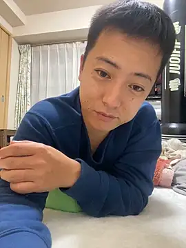 emon2122 online show from December 2024 02:33:01 PM