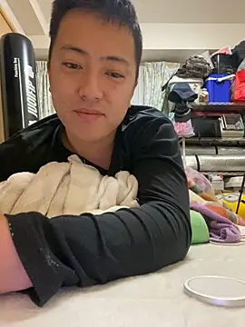 emon2122 online show from March 2025 06:15:02 PM