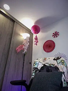 Snapshot of Rae_Lil_White chatting on March 2025 11:23:02 PM Rae Lil White online show from March 2025 11:23:02 PM