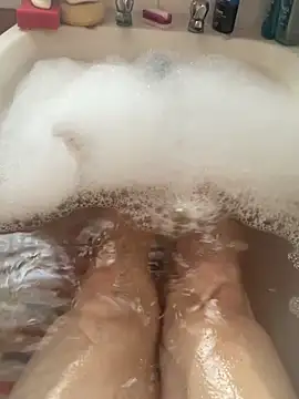 Russell1508 online show from October 2025 04:07:02 PM