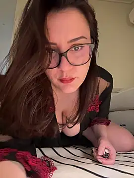 Its Jade online show from March 2026 03:50:02 PM